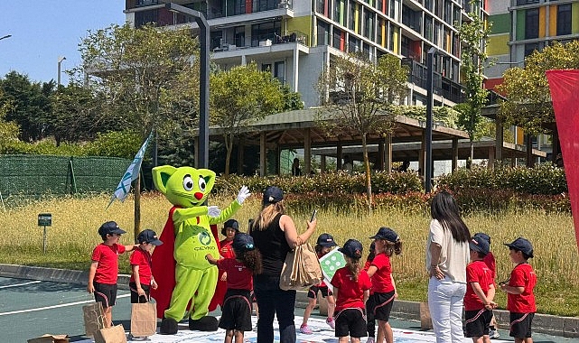Maltepe&rsquo;de Minik Eller S&uuml;rd&uuml;r&uuml;lebilir Bir Gelecek İ&ccedil;in Buluştu