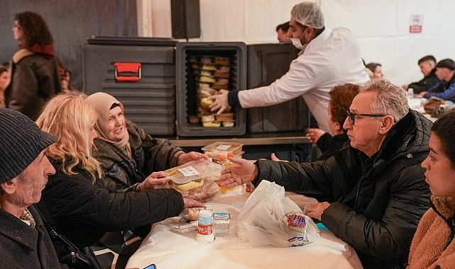 Maltepeliler Kadir Gecesi&rsquo;nde aynı sofrada buluştu