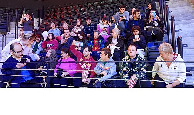 Maltepe&rsquo;nin engelleri aşan &ccedil;ocukları basketbol ma&ccedil;ında