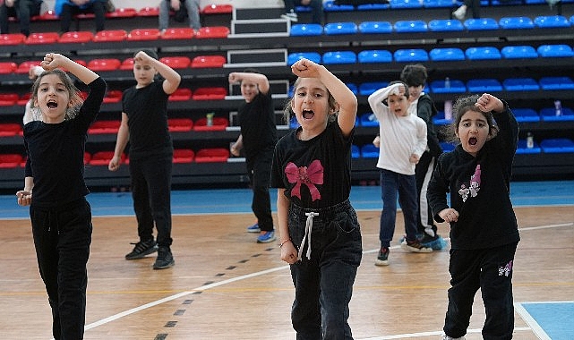 Maltepe&rsquo;nin karatecileri mezun oldu