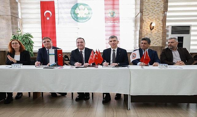 Manisa B&uuml;y&uuml;kşehir&rsquo;den Soma&rsquo;nın Isınma Sorununa Tarihi Adım Doğalgaz i&ccedil;in İmzalar Atıldı