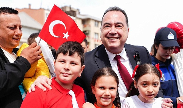 Manisa&rsquo;da 23 Nisan Coşkusu ve Başkan Dutlulu&rsquo;dan Anlamlı Mesaj