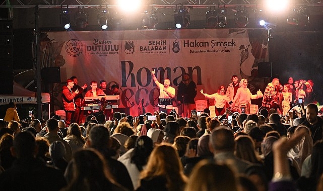 Manisa&rsquo;da Romanlar Gecesi Coşkusu