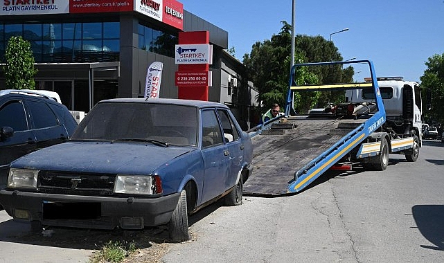 Manisa&rsquo;da Sokaklar Atıl ve Hurda Ara&ccedil;lardan Temizleniyor