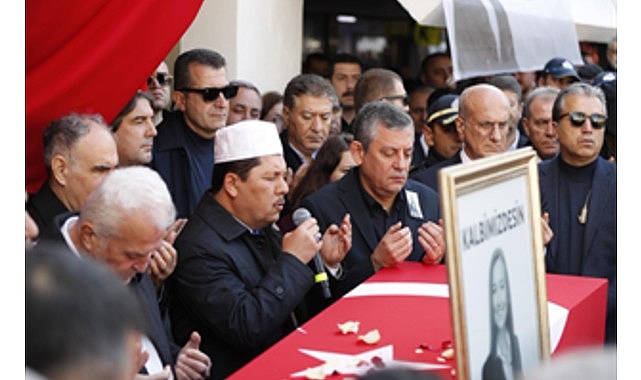 Manisa&rsquo;nın ilk kadın belediye başkanı G&uuml;lşah Durbay son yolculuğuna uğurlanıyor