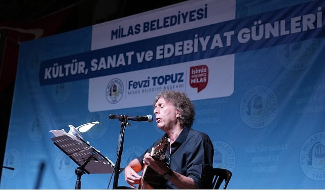 Melih Cevdet Anday Anma Gecesi &Ouml;ren&rsquo;de Ger&ccedil;ekleşti
