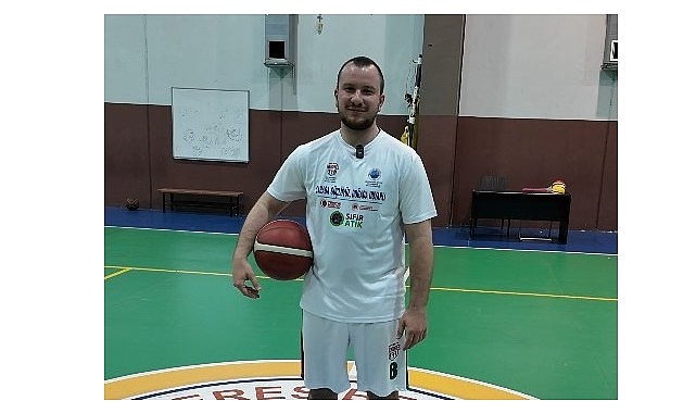 Menderes Belediyesi Basketbol Takımından Dikkat &Ccedil;eken Hareket