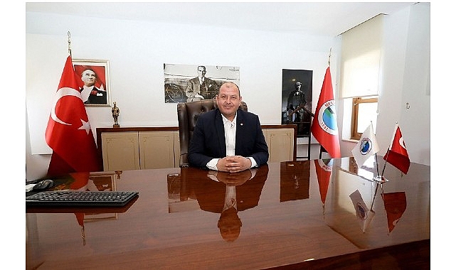 Menderes Belediyesi&rsquo;nden &Ccedil;ocuklara Yarıyıl Hediyesi