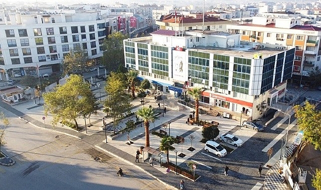 Menderes Belediyesi&rsquo;nden Kadınlara Doğa Y&uuml;r&uuml;y&uuml;ş&uuml;