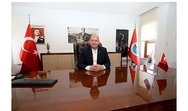 Menderes Belediyesi&rsquo;nden Minik Ser&ccedil;e M&uuml;zikali