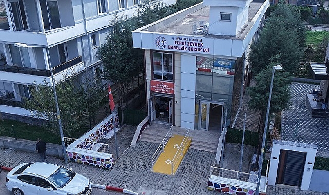 Menderes&rsquo;in Engelsiz Evi Engelli Bireylere Destek Oluyor