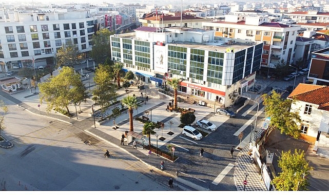 Menderes&rsquo;te Anlamlı Park A&ccedil;ılışı