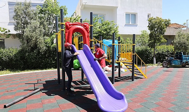 Menderes&rsquo;te Parklar Yenileniyor