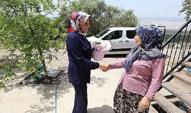 Menderes&rsquo;te Şehit Anneleri Unutulmadı