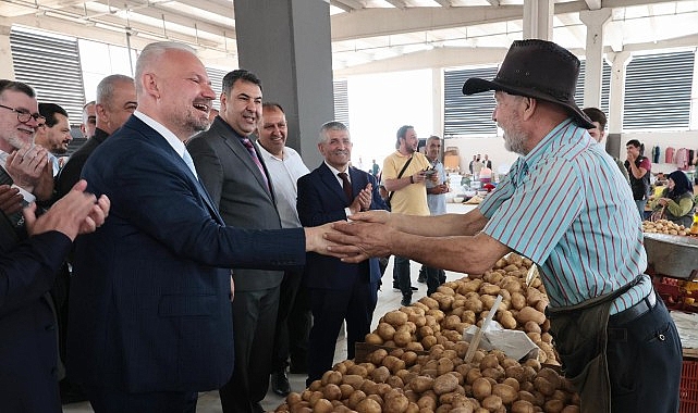 Menemen&rsquo;de bir kapalı pazar yeri daha a&ccedil;ıldı!