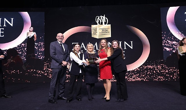 Mercedes-Benz, She&rsquo;s Mentoring Programı Başarılarını 5 Prestijli &Ouml;d&uuml;lle Ta&ccedil;landırdı