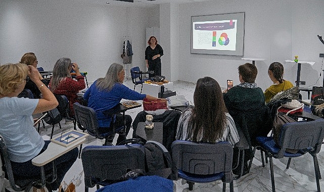 Meslek Fabrikası, mobilya sekt&ouml;r&uuml;ne nitelikli eleman kazandırıyor