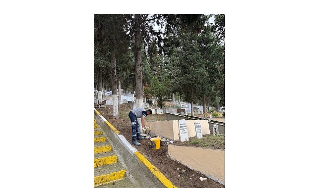 Mezarlıklarda durmaksızın &ccedil;alışmaya devam