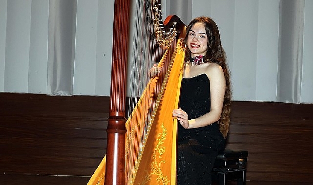 Milano&rsquo;dan İzmir&rsquo;e Uzanan Başarı: Zeynep Duru G&uuml;le&ccedil;&rsquo;ten Alkış Alan Arp Resitali
