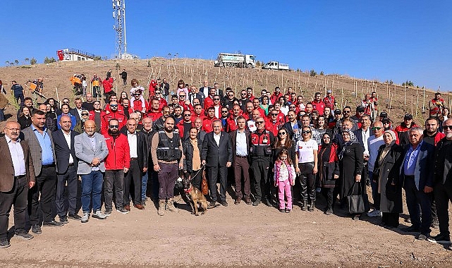 Milli Ağa&ccedil;landırma G&uuml;n&uuml;&rsquo;nde Ke&ccedil;i&ouml;ren&rsquo;de Fidanlar Toprakla Buluştu