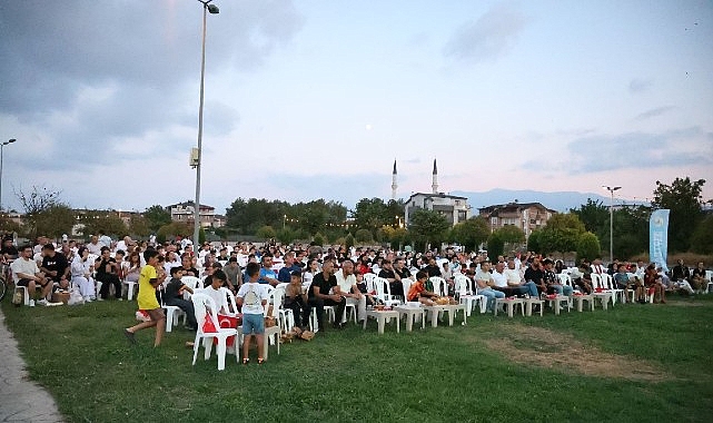 Milli Heyecan Kartepe&rsquo;de Dev Ekranda Yaşandı