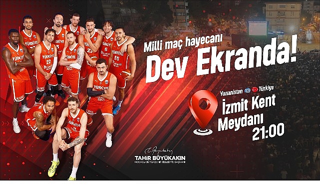 Milli ma&ccedil; Kent Meydanı'nda dev ekranda