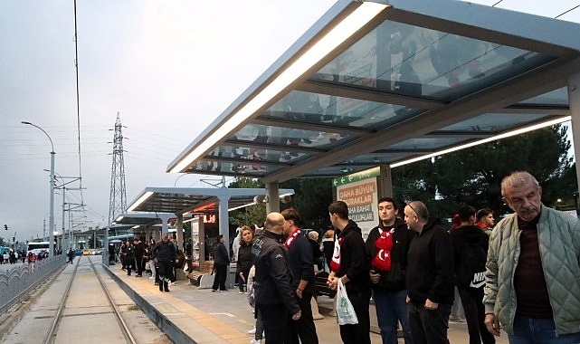 Milliler sahada, B&uuml;y&uuml;kşehir organizasyonda galip