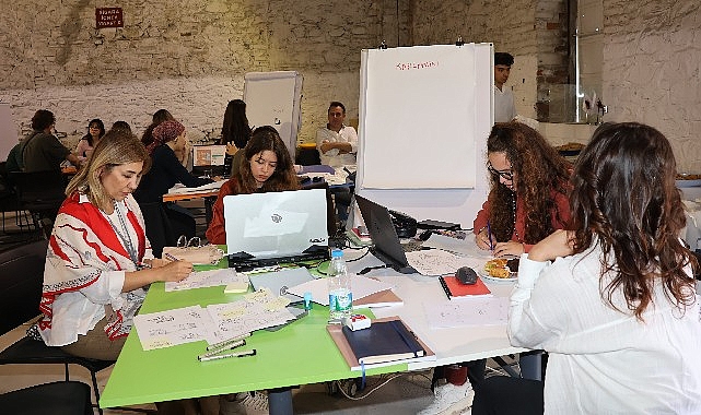 Mobilya Eko-Tasarım &Ccedil;alıştayı&rsquo;nda bir taşla 4 kuş vurdular