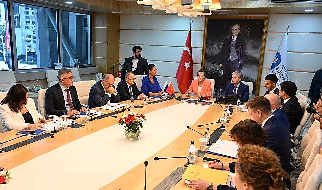 Moskova H&uuml;k&uuml;meti Bakanı&rsquo;ndan B&uuml;y&uuml;kşehir&rsquo;e ziyaret