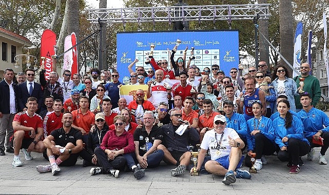 Mudanya, Avrupa Triatlon Balkan Şampiyonası&rsquo;na ev sahipliği yaptı
