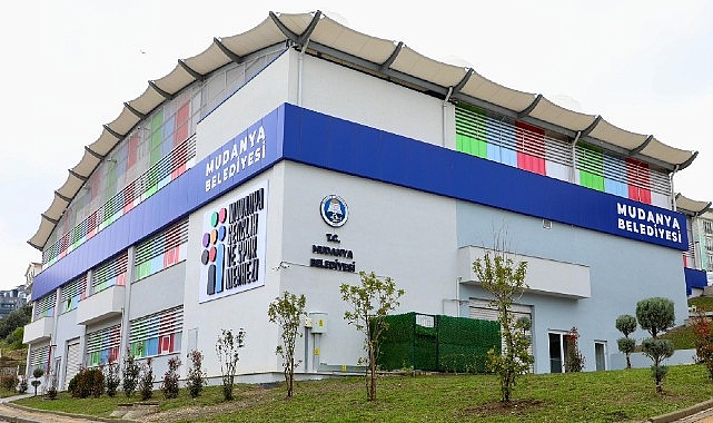'Mudanya Gen&ccedil;lik ve Spor Merkezi' hizmete a&ccedil;ıldı