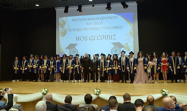 Mustafa Hakan G&uuml;ven&ccedil;er Fen Lisesi&rsquo;nde Mezuniyet Coşkusu