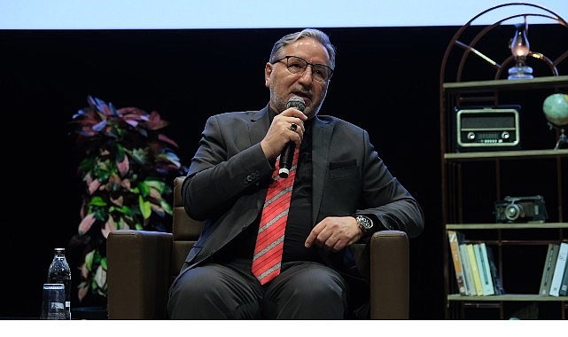 Mustafa Karataş S&ouml;yleşisi, Zeytinburnu K&uuml;lt&uuml;r Sanat&rsquo;ta Ger&ccedil;ekleşti
