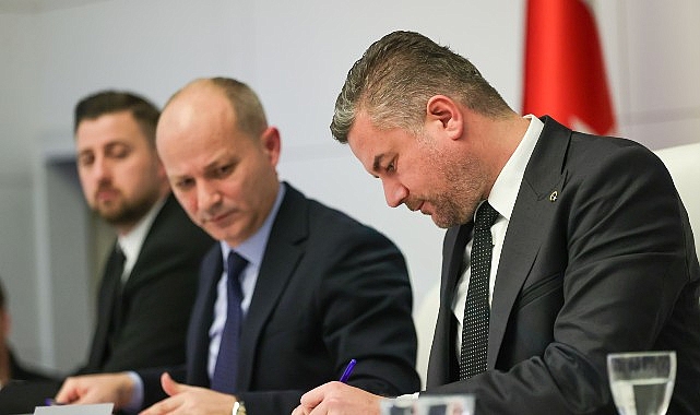 Naim S&uuml;leymanoğlu ve G&uuml;lşah Durbay isimleri Buca&rsquo;da yaşayacak