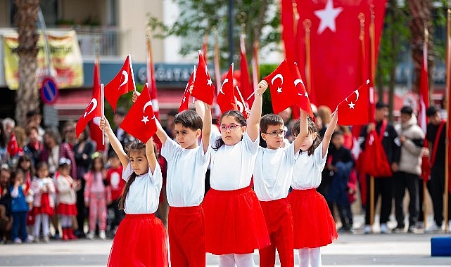 Narlıdere&rsquo;de 23 Nisan Coşkusu Doyasıya Yaşandı