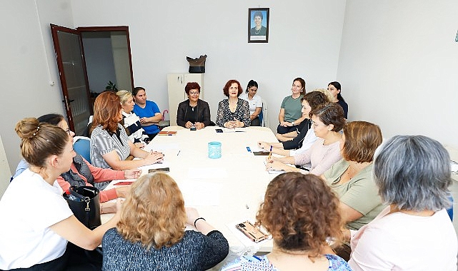 Narlıdere&rsquo;de Kadınlar Haklarını &Ouml;ğreniyor