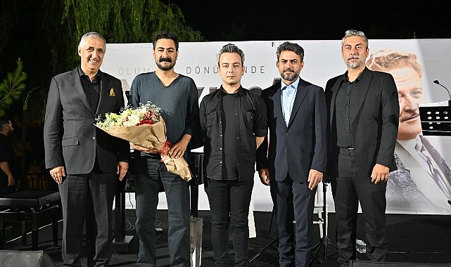 Nazım Hikmet Manisa&rsquo;da Şiir ve M&uuml;zikle Anıldı