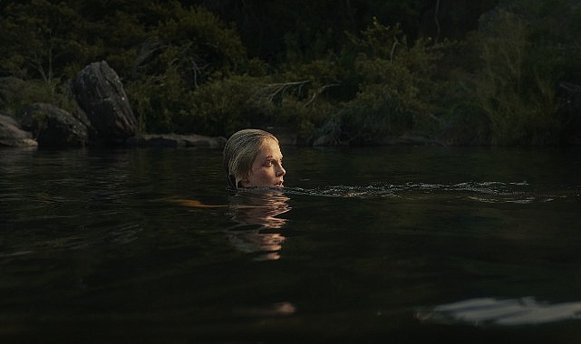 Netflix, Başrollerinde Charlize Theron ve Taron Egerton&rsquo;ı Buluşturan Yeni Filmi "APEX"in Tanıtım Fragmanını Paylaştı
