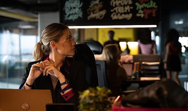 Netflix, Başrollerini Eda Ece ve Kaan Yıldırım&rsquo;ın Paylaştığı 'Sonunda Sen' Filminin Fragmanını Yayınladı