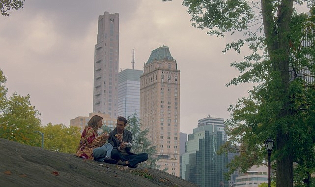 Netflix, Kimler Geldi Kimler Ge&ccedil;ti'nin 2. sezon fragmanını paylaştı.