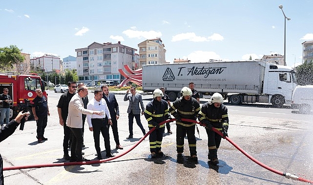 Nevşehir Belediyesi, T&uuml;rkiye&rsquo;nin İlk Elektrikli Ara&ccedil; Yangınına &Ouml;zel S&ouml;nd&uuml;rme Sistemi Geliştirdi