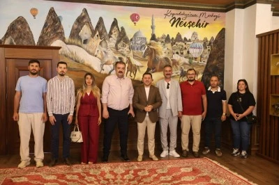 Nevşehir&rsquo;de Halk G&uuml;n&uuml; Buluşması Başkanlık Makamında Yapıldı