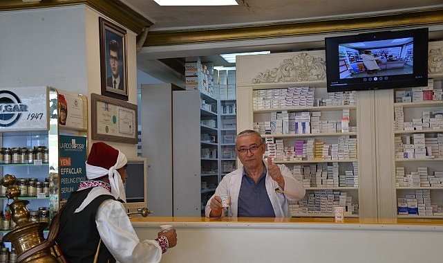Nevşehir&rsquo;de Sıcaktan Bunalan Vatandaşlara Limonata İkramı Yapılıyor