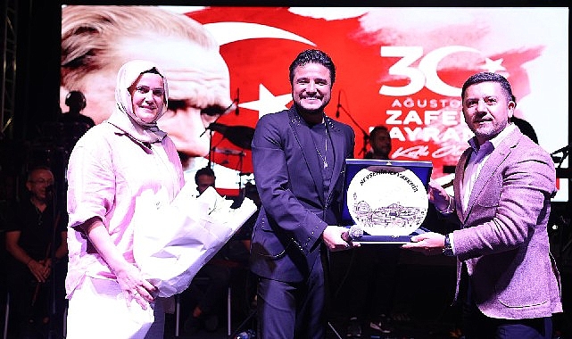Nevşehir&rsquo;de Zafer Bayramı Coşkusu M&uuml;zikle Yankılandı