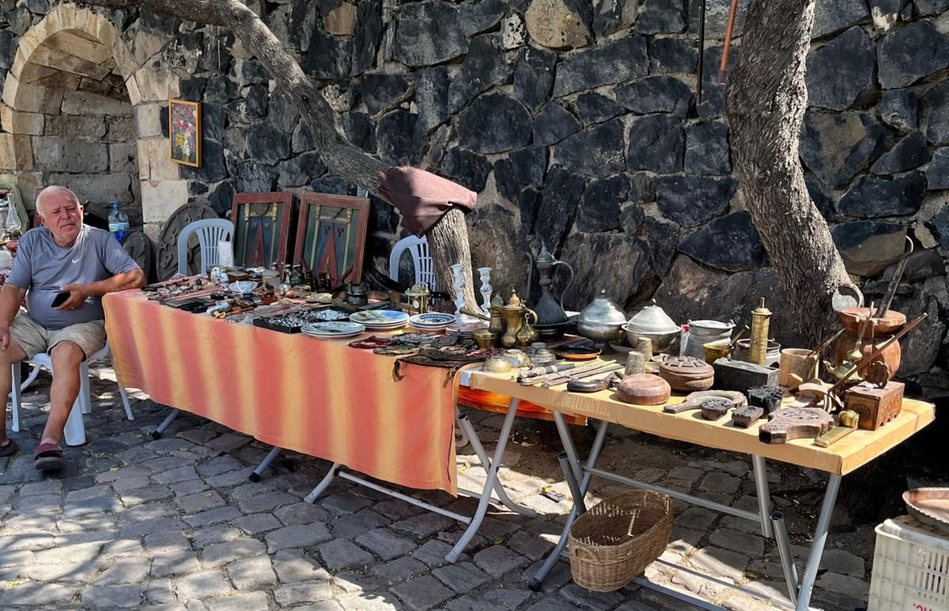Nevşehir Antika Pazarı Kalede A&ccedil;ılıyor: Tarih Canlanıyor!