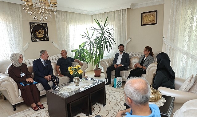 Nil&uuml;fer Belediyesi gazileri unutmadı