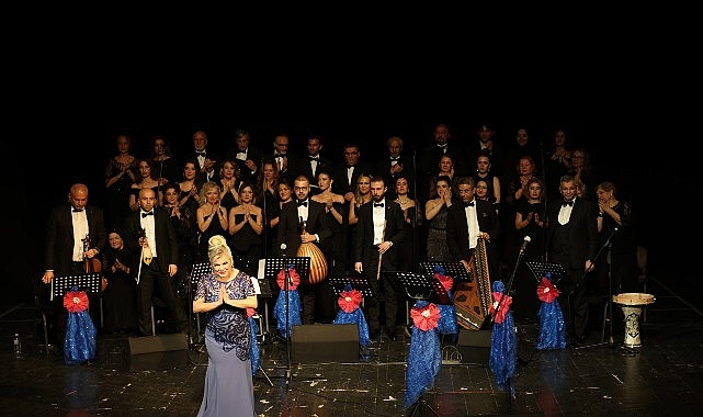 Nil&uuml;fer Belediyesi T&uuml;rk Sanat M&uuml;ziği Korosu&rsquo;ndan unutulmaz konser