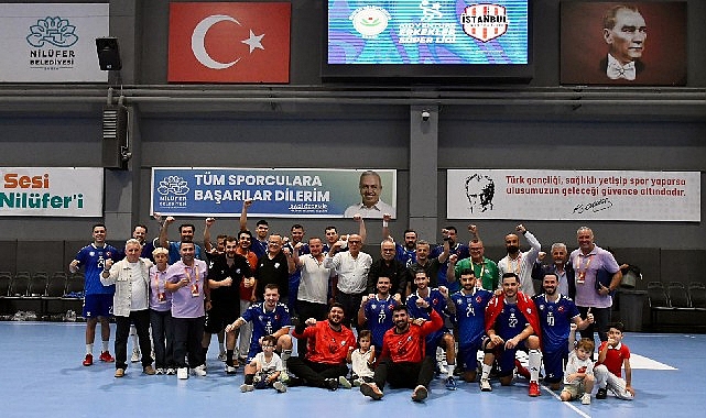 Nil&uuml;fer Belediyespor, d&ouml;rtte d&ouml;rt yaptı