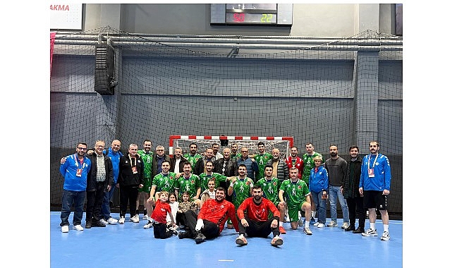 Nil&uuml;fer Belediyespor evinde farklı kazandı