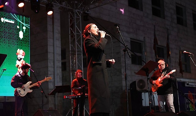 Nil&uuml;fer Ramazan Sokağı&rsquo;nda Ezginin G&uuml;nl&uuml;ğ&uuml; ile unutulmaz gece